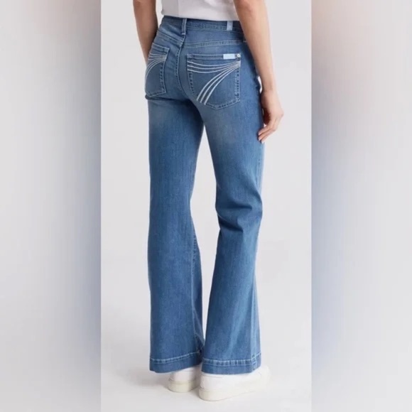 Seven for All Mankind Dojo Flare Jean - size 29 - Picture 2 of 3